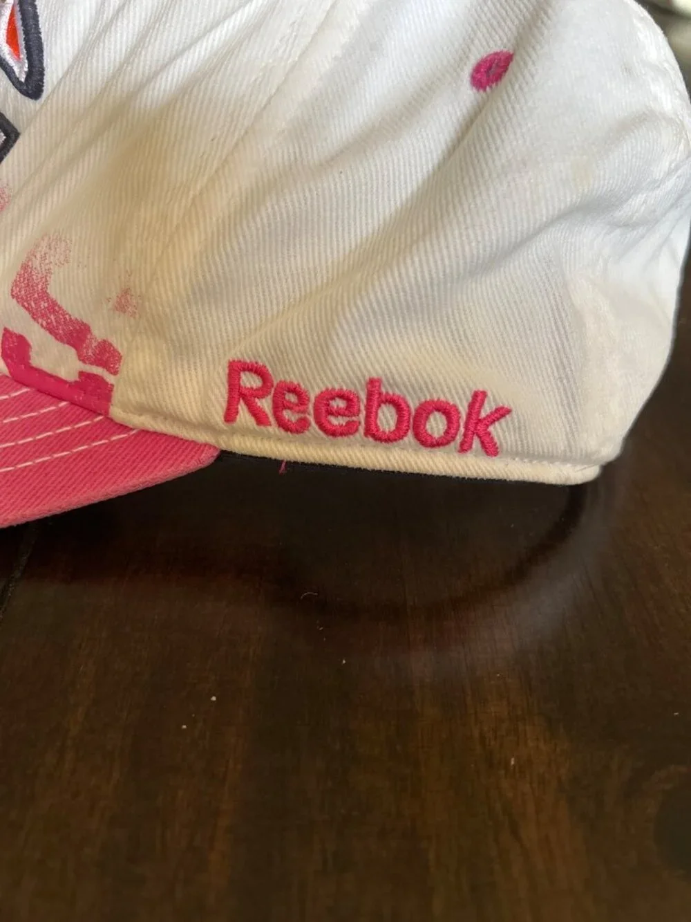 Chicago Bears Flexfit NFL Breast Cancer Awareness Cap White/Pink Embroidered Log - Picture 3 of 13